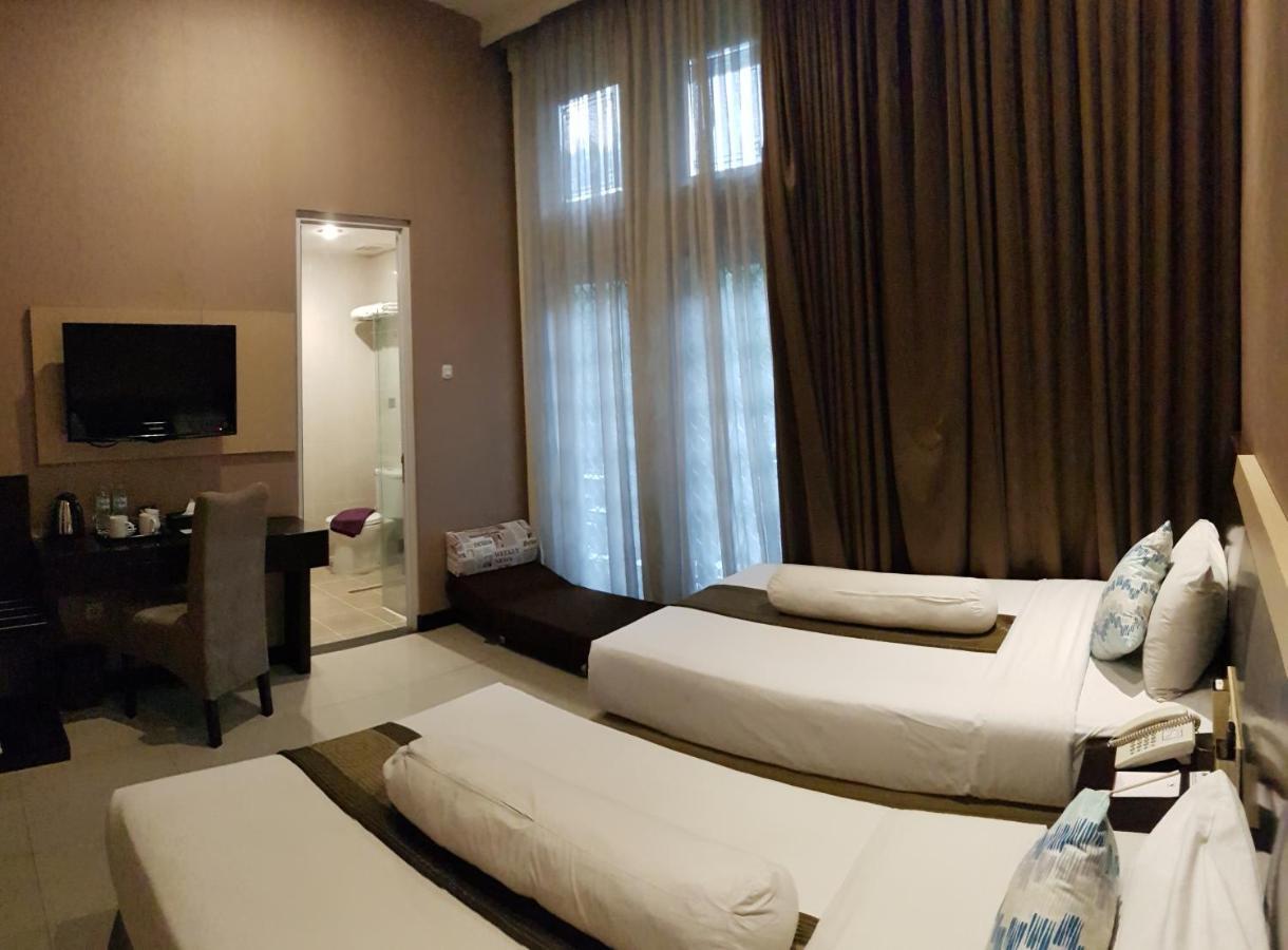 Vio Hotel Cimanuk Бандунг Екстериор снимка